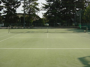 テニスコート（砂入り人工芝）2面