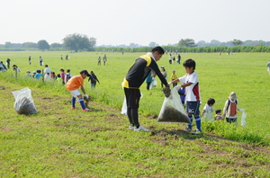 大泉町発足60周年記念利根川河川敷清掃 サムネイル