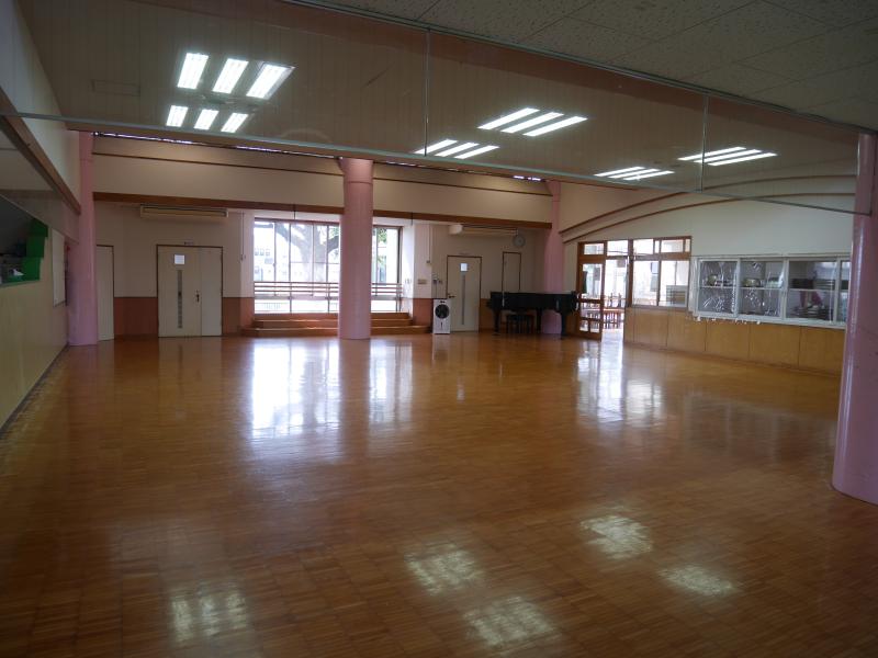南保育園ホールの写真